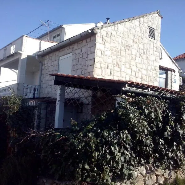 Apartment Ma're，位于苏佩塔尔的酒店