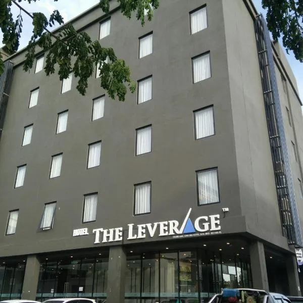 列韦瑞吉商务酒店（士姑来），位于士乃的酒店