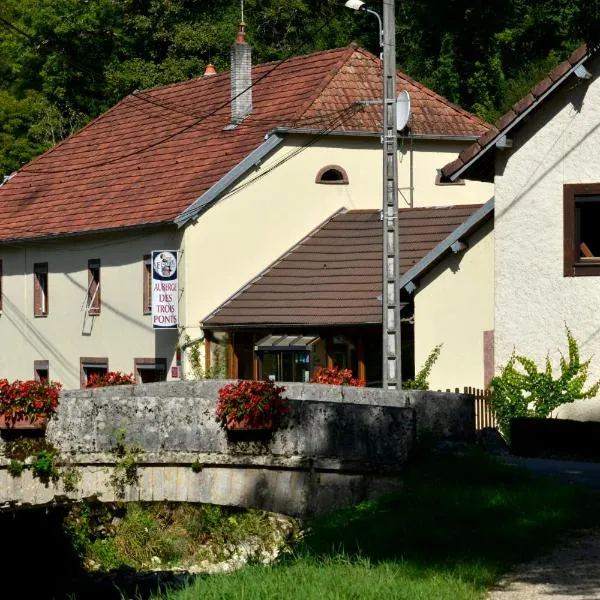 L'auberge Des 3 Ponts，位于Vellerot-lès-Vercel的酒店