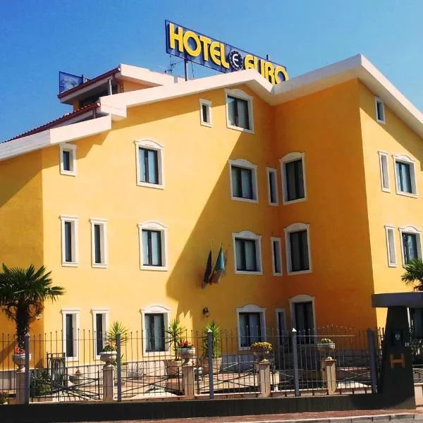 欧元酒店，位于圣马尔科因拉米斯的酒店