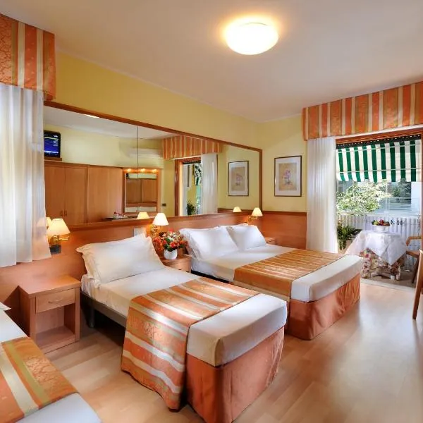 阿尔普拉特酒店，位于马拉诺拉古纳雷的酒店