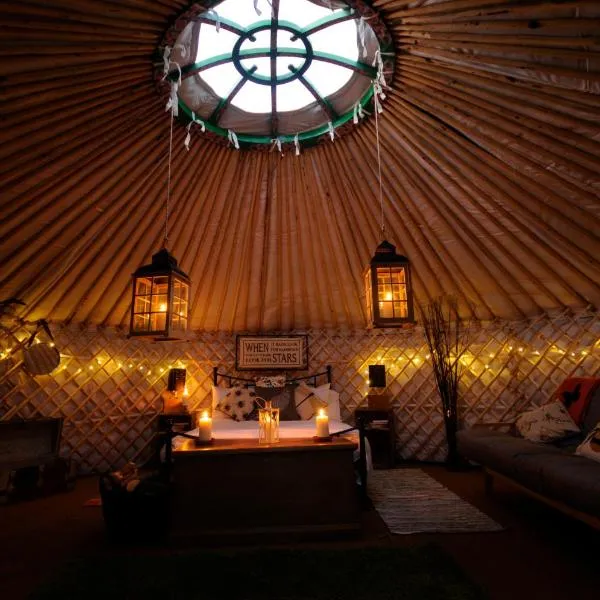 Glamping on the Hill，位于米德索莫诺顿的酒店