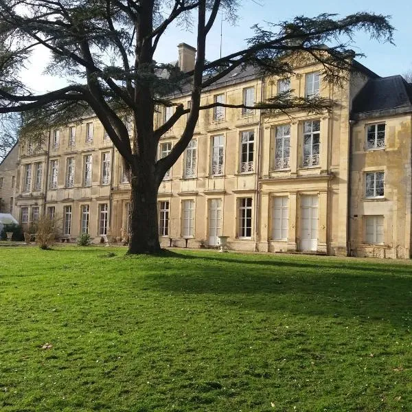 Chateau des Chevaliers de Grand Tonne，位于Martragny的酒店