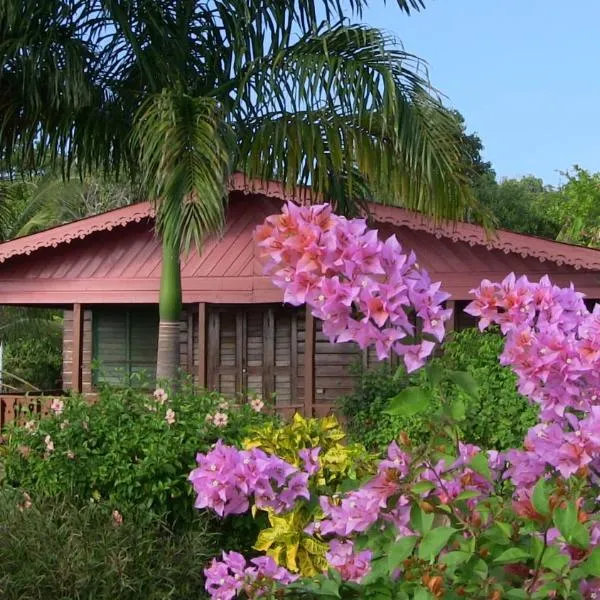 Little Bay Beach House，位于尼格瑞尔的酒店