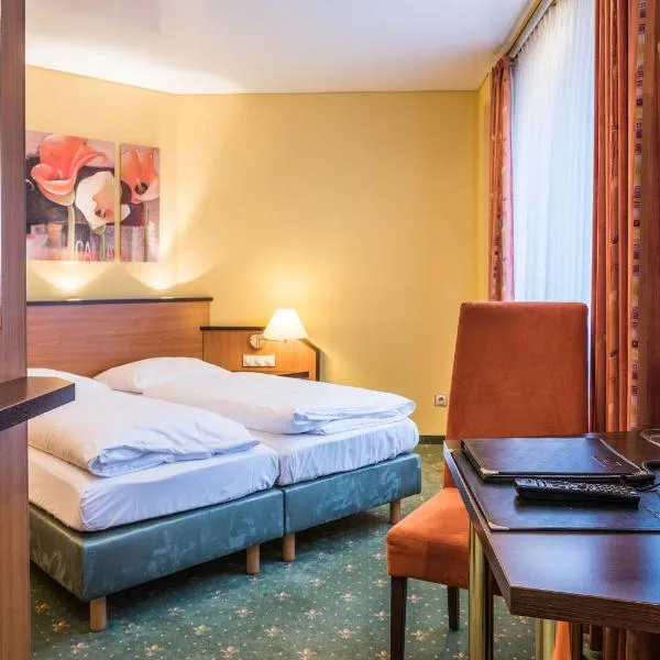 Hotel Sperling mit E-Ladestation，位于Dudenhofen的酒店