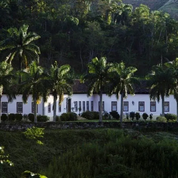 大瀑布农家旅馆，位于Paracambi的酒店