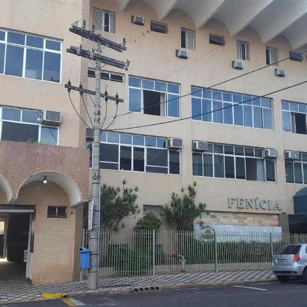Fenícia Palace Hotel，位于Agudos的酒店