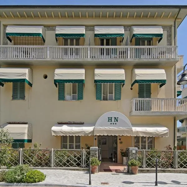 内图诺酒店，位于马里纳-迪-皮特拉桑塔的酒店