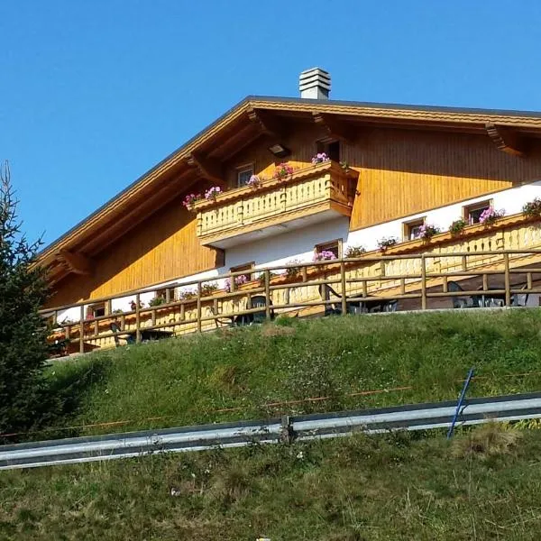 Belvedere Mountain Experience，位于Mazzo di Valtellina的酒店