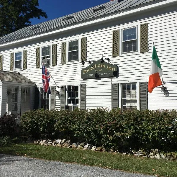 Shoreham Inn Bed & Breakfast，位于米德尔堡的酒店