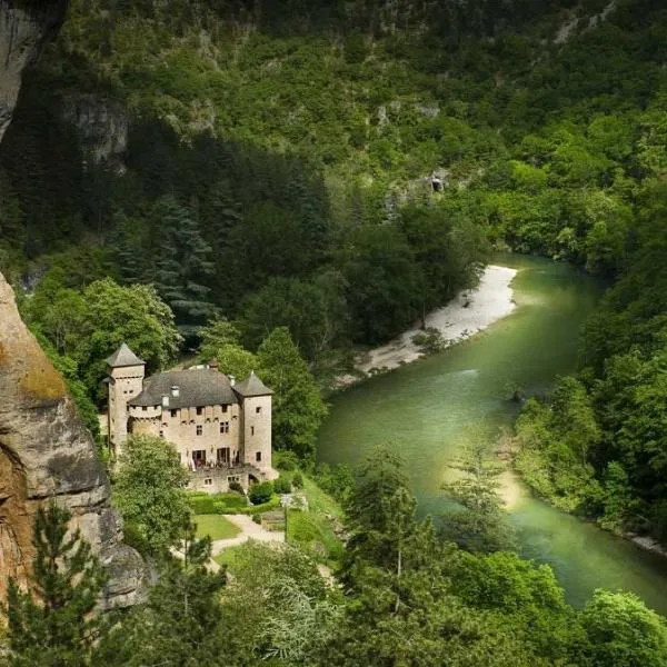 Château De La Caze Piscine & Spa - Ste Enimie，位于圣埃尼米耶的酒店