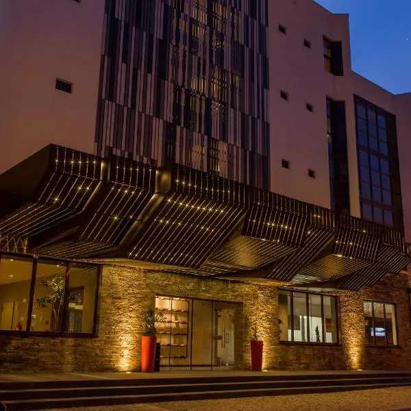 普拉拉 - 羊毛谷水疗酒店，位于科维良的酒店