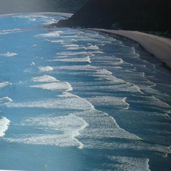 Pousada Villa Verde - Frente para a Praia do Farol，位于蜜岛的酒店