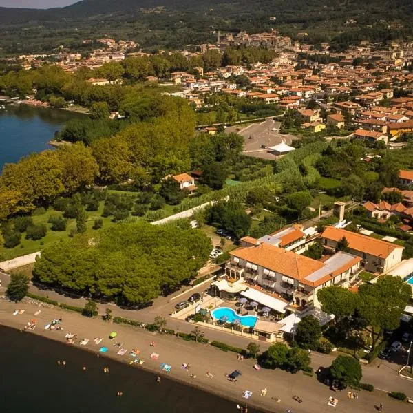 仙女公园湖上酒店，位于Torre San Severo的酒店
