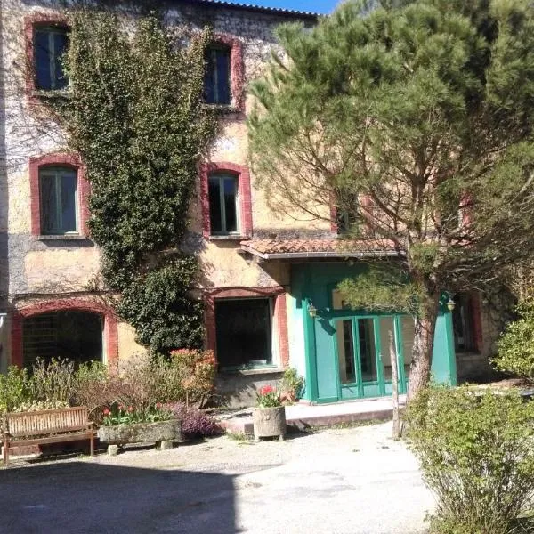 拉贝磨坊酒店，位于Lempaut的酒店