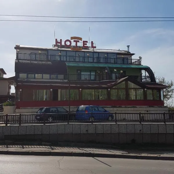 布拉尼家庭酒店，位于Mechka的酒店