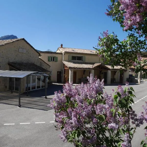 L'Oustaou Castellane，位于卡斯特拉讷的酒店