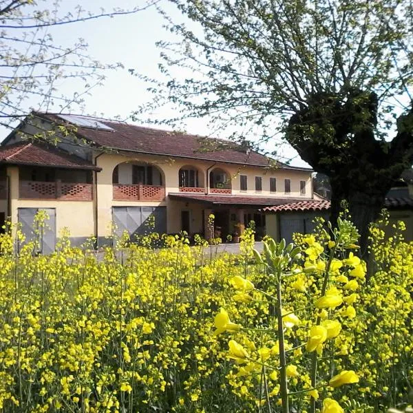 La Cortevecchia，位于Lobbi的酒店