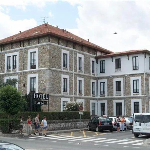 Hotel Luzon，位于圣维森特-德拉巴尔克拉的酒店