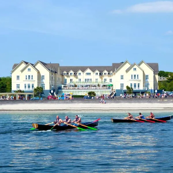 戈尔韦海湾会议及娱乐中心酒店，位于Castlegar的酒店