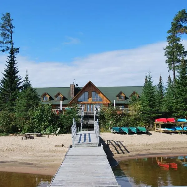 Camp Taureau - Altaï Canada，位于圣米歇尔德圣的酒店