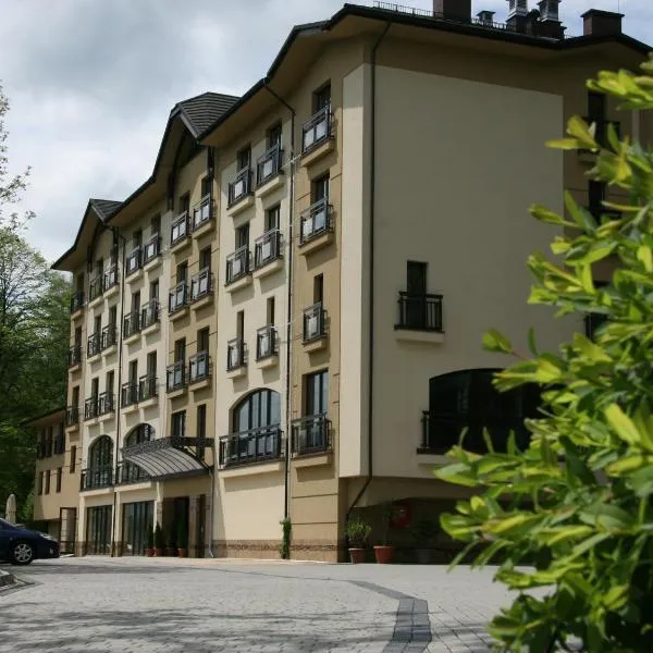 厄尔布鲁士温泉疗养酒店，位于Pietrzykowice的酒店
