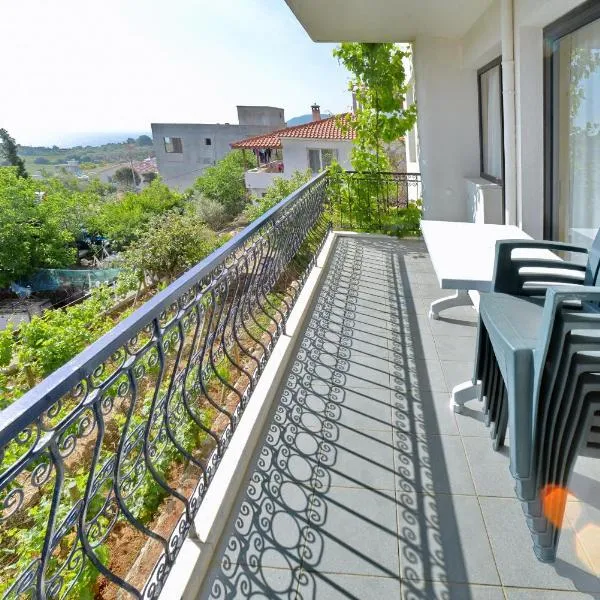 Mimas Garden Apartments，位于卡拉布伦的酒店