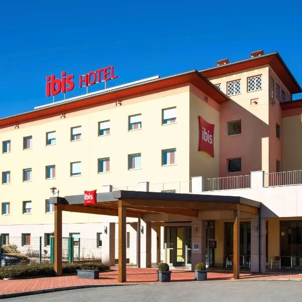 科莫宜必思酒店，位于Lurago Marinone的酒店