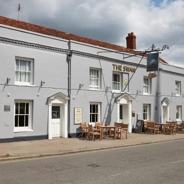 Swan Hotel by Greene King Inns，位于萨克斯特德的酒店