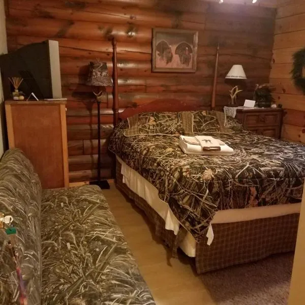 The Old Tioga Inn Bed and Breakfast，位于Benton的酒店