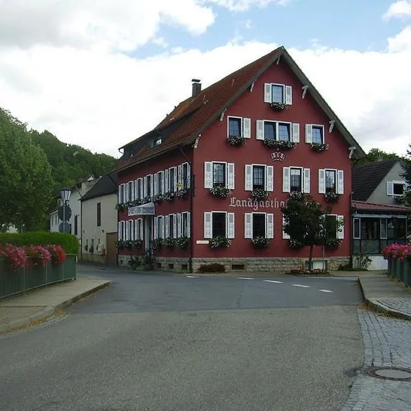 兰德加斯霍夫克朗酒店，位于Krautheim的酒店