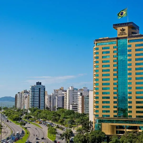 宏伟宫殿酒店，位于Barreiros的酒店