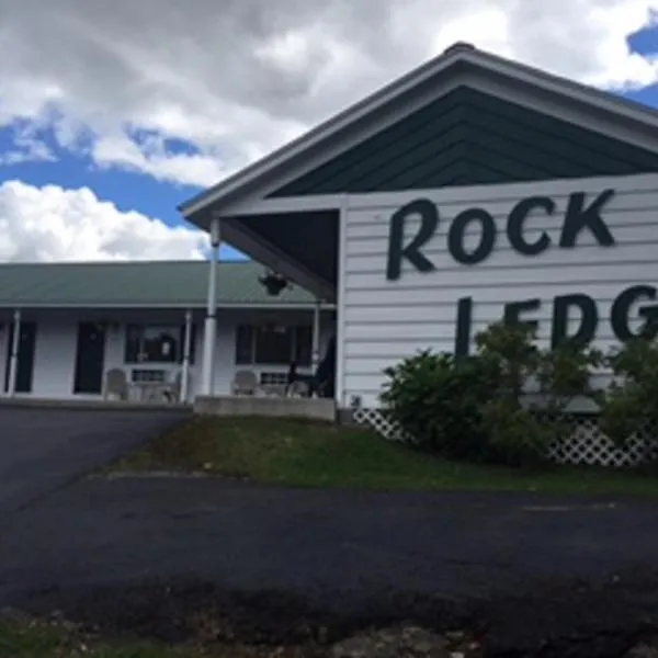 Rock Ledge Motel，位于Thousand Island Park的酒店
