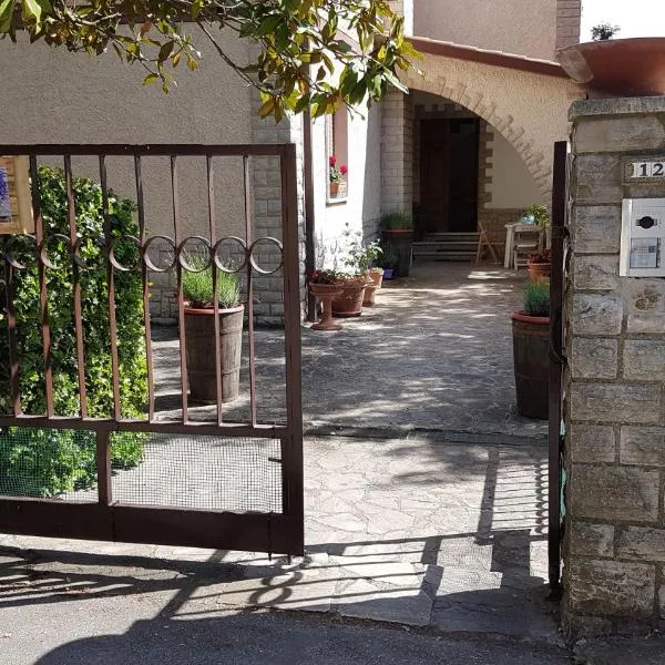 Le Casette di Civitella la casa di Nonna Giulia，位于托迪的酒店