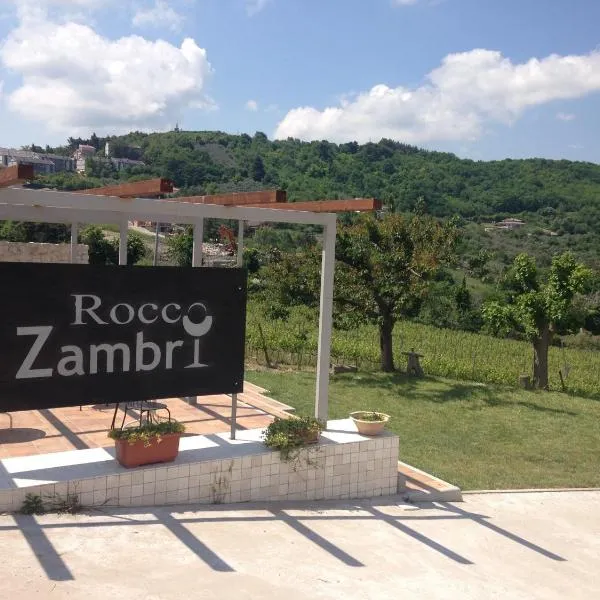 Bed & Wine Rocco Zambri，位于Panni的酒店