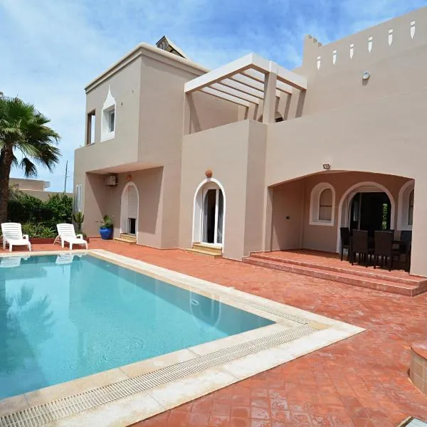 Villa Sable de Mirleft (Luxury Apartment)，位于Sidi Boulfdail的酒店
