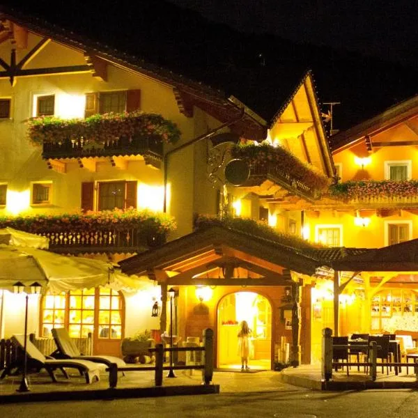 Hotel El Mondin，位于费拉迪普利米罗的酒店