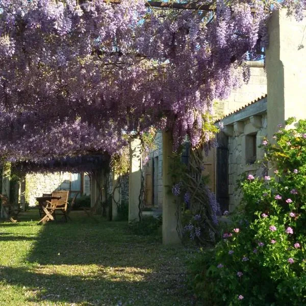 Masseria Copertini，位于韦尔诺莱的酒店