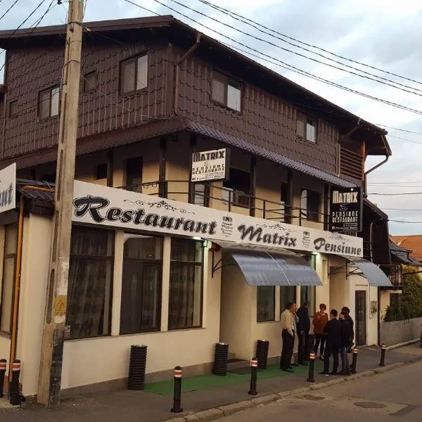 Pensiune Matrix，位于Oeşti-Pămînteni的酒店