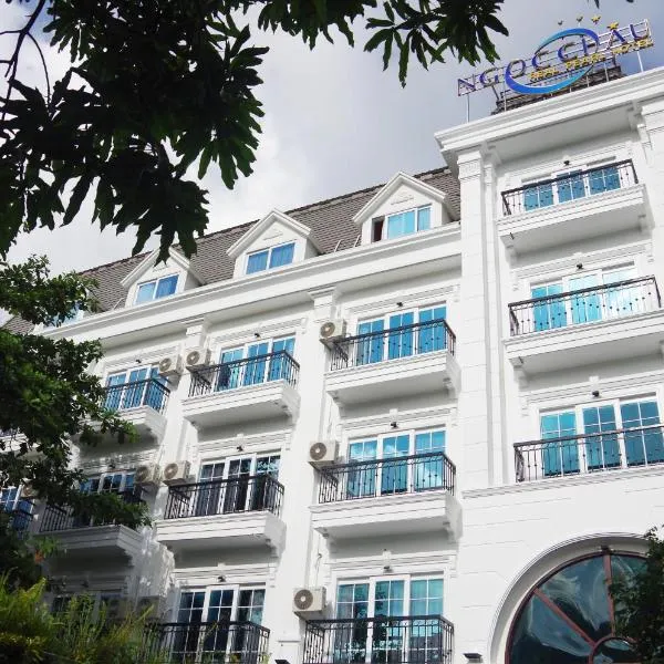 南戈克查菲阔克酒店，位于Bien Ong Lang的酒店