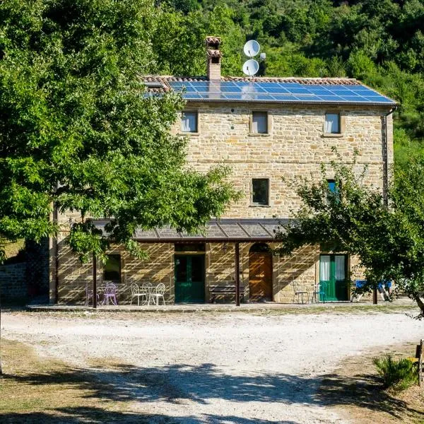 Agriturismo Foglie，位于Cantiano的酒店