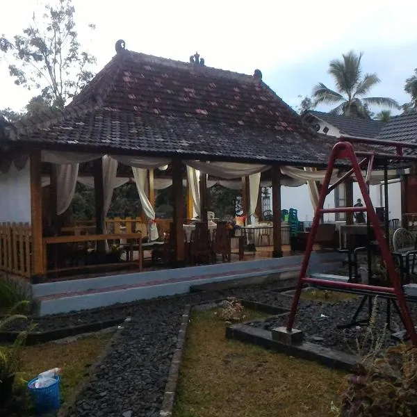 奥玛和德索阿戈佩尼旅馆，位于Srumbung的酒店
