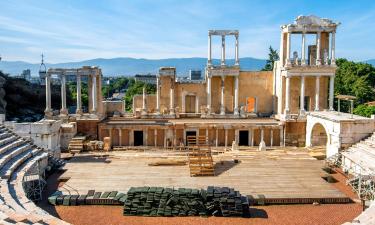 Roman Theatre Plovdiv周边酒店