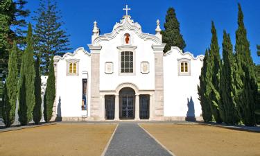 Convento dos Capuchos周边酒店