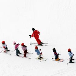 高雪维尔1550滑雪学校