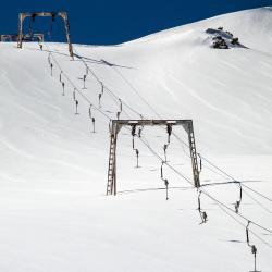 体育场滑雪缆车