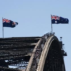 攀登悉尼海港大桥