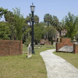 殖民地公园公墓