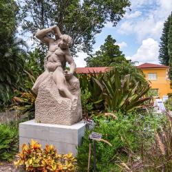 奥尔滨波拉西卡博物馆雕塑花园