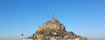 Mont Saint-Michel Bay的海滩短租房